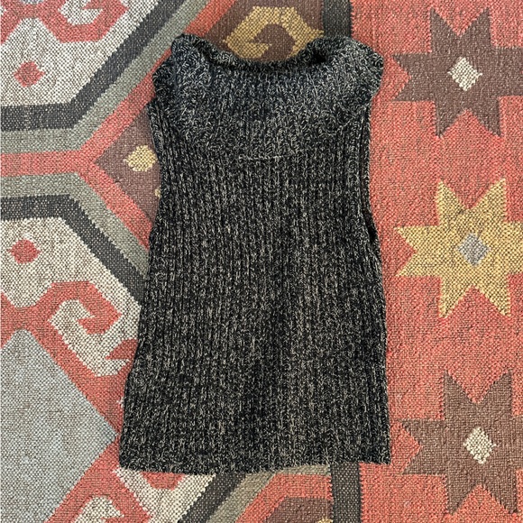 It’s Our Time Turtle Neck - Picture 3 of 4